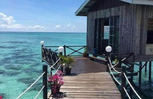 Sabah Hotel | Semporna tata Sea Wooden House