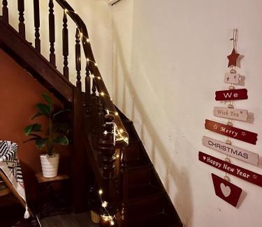Hang Trong Apartment | Sen's Cozy House - 02 Queen beds - Kitchen - Center of Old Quarter, Hoan Kiem district