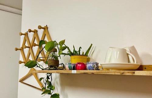 Hang Trong Apartment | Sen's Cozy House - 02 Queen beds - Kitchen - Center of Old Quarter, Hoan Kiem district