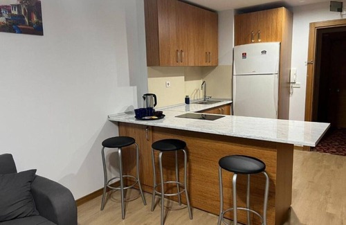 Pendik Apartment | Sena's House Deluxe Four Person Apartment