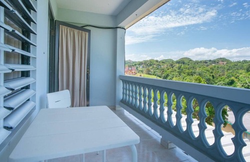 Calvache Apartment | Senderos 2- a 3 bdr apt 4 min from the beach
