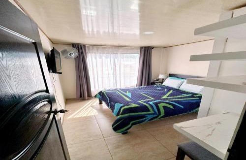 Cacique Apartment | Senderos Apartment, Self Check- in, Airport SJO 5 MIN