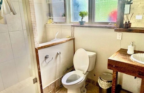 North York House | Seneca college, Fairview mall, shops at don mills. Private room