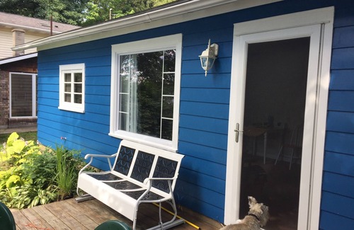 Burdett Cottage | Seneca Lake front cottage on heart of Wine Trail, with gorgeous sunset views.