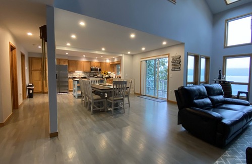 Burdett House | Seneca Lake Front Wine Trail Sunsets