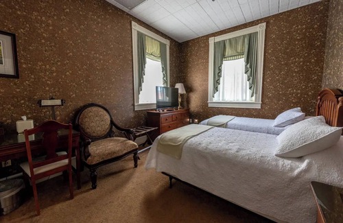 Geneseo Bed & Breakfast | Seneca Room - Big Tree Innnn