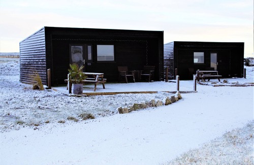 Lybster Cabin | Senga - Cosy Coastal Cabin Sleep 4 + 2 Dogs