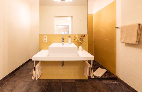 Senheim House | Senhalser Höfe, garden house ✸✸✸✸✸