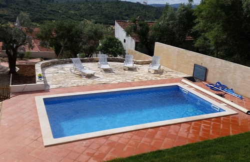 Nossa Senhora das Misericordias Villa | Senhora da Graça House - between Fatima and Ourém * (with swimming pool) *