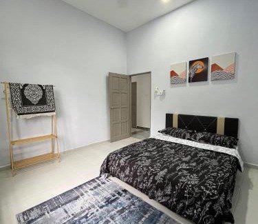 Kota Bharu House | Senjaloka Homestay SWIMMING POOL