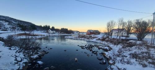 Knarrvika House | Senjavista, near nature, sea and mighty mountains