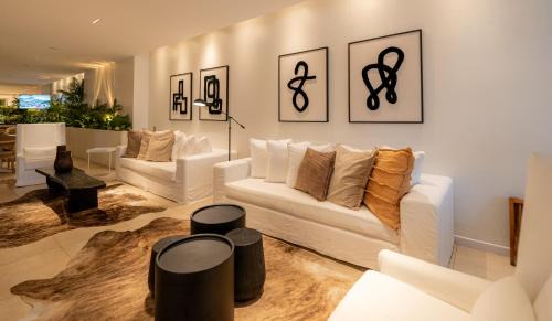 La Perla Hotel | Sennac Hotel