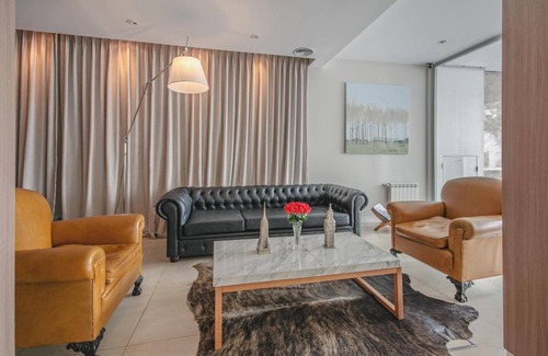 La Perla Hotel | Sennac Hotel