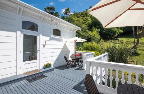 Picton Bed & Breakfast | Sennen House Boutique Accommodation