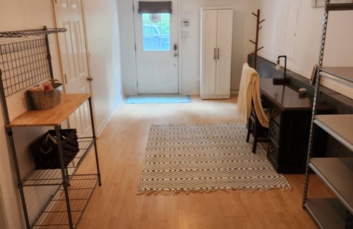Senoia Apartment | Senoia Charming Farmhouse Guest Suite 20 mins to Trilith Studios, 5 min. to Town