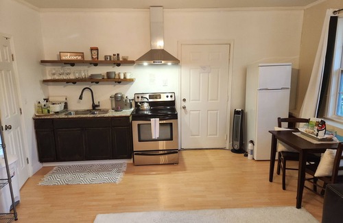 Senoia Apartment | Senoia Charming Farmhouse Guest Suite 20 mins to Trilith Studios, 5 min. to Town
