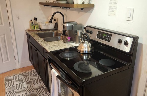 Senoia Apartment | Senoia Charming Farmhouse Guest Suite 20 mins to Trilith Studios, 5 min. to Town