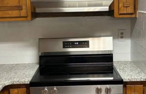 Senoia House | Senoia: Cozy Home Away From Home-Pet Friendly