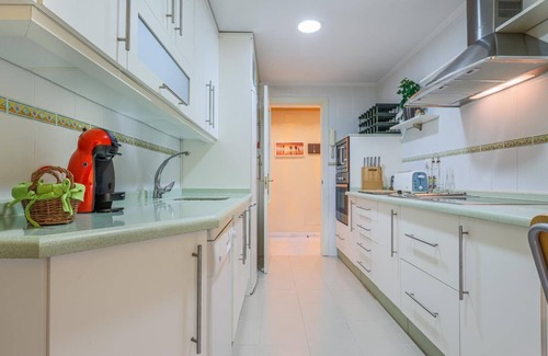 San Juan de Aznalfarache Apartment | Sensational Apt 2 Bed 2 baths 4 pax Aljarafe Metro