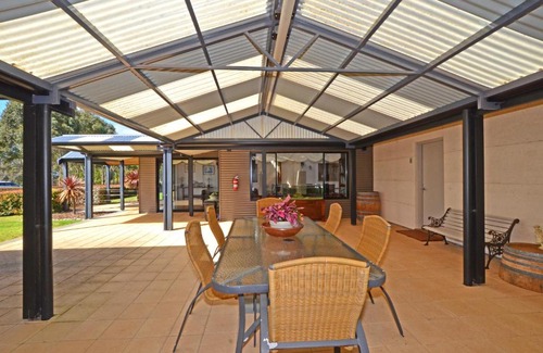 Kordabup Bed & Breakfast | Sensational Heights Bed & Breakfast