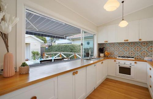 Yarraville House | Sensational home - family oasis and modern studio