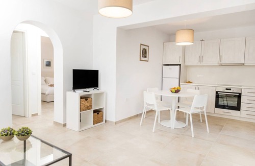 Naxos Villa | Sensational Naxos Villa | 5 Bedrooms | Villa Ayame | Spacious Outdoor Area |.