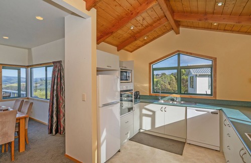 Whitianga House | Sensational on Centennial - Whitianga Holiday Home