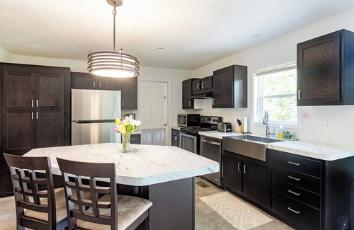 Bridgman House | Sensational Sunsets, Sand dunes, Swimming, and Sipping in SW MI. 2 mi to beach