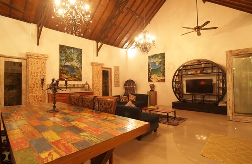 Renon Villa | SENSATIONAL VILLA 2 BEACHSIDE