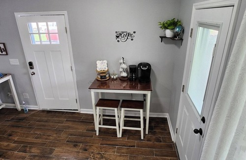 Clarksville House | Senseney Cottage Too!~Pet Welcome, Fenced Yard, 2 bedroom.
