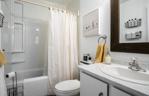East Hants House | Sensible Suites Full Home 10 mins to Airport