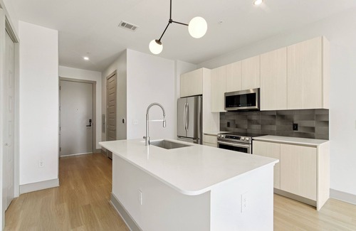 Home Park Hotel | Sentral West Midtown At Star Metals