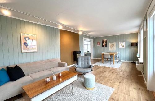 Arendal House | Sentrum - Koselig hus med parkering