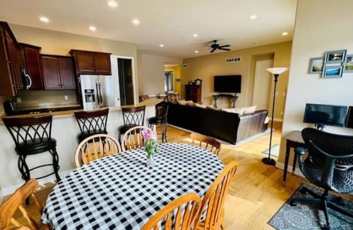 Stevens Point House | SentryWorld US Senior Golf Getaway