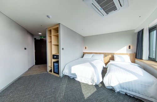 Bangi-dong Hotel | Seoul Olympic Parktel