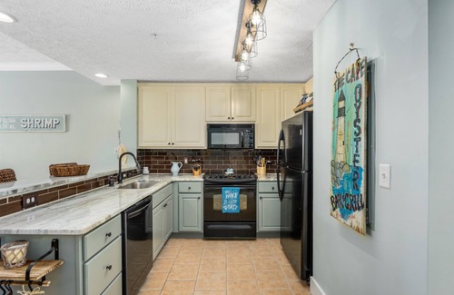 Mexico Beach Condo | Sep 15-19 Reduced! Oceanview Condo, Heated Pool, Hot Tub & Sauna!