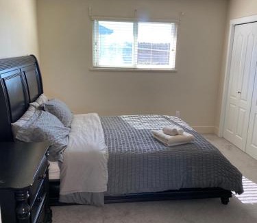 Richmond House | Separate bathroom, spacious and bright bedroom