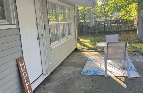 Oakhurst Apartment | Separate Entrance-Private 2 bd/4 beds/1 full bath