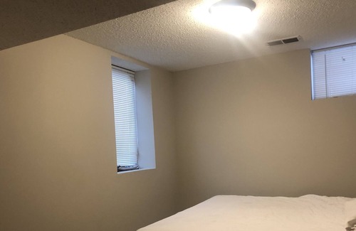 West Bloomington House | Separate floor private home next to mall of America airport