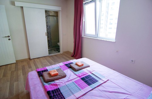 Sarsu Mahallesi Apartment | Separate kitchen, 2 Bedroom, 140 mt2. Mountain view.