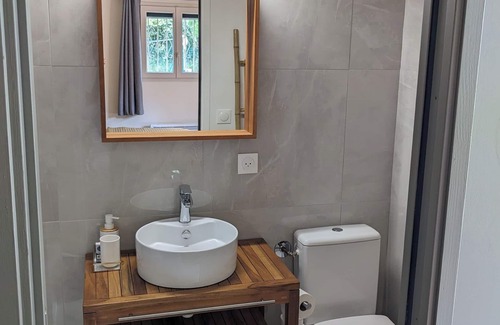 Avensan Bed & Breakfast | Separate, quiet room Habitation Wazo