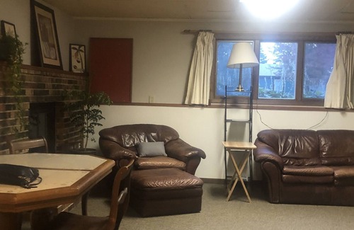 West Bloomington House | Separate studio with entrance pet friendly close airport mall of America