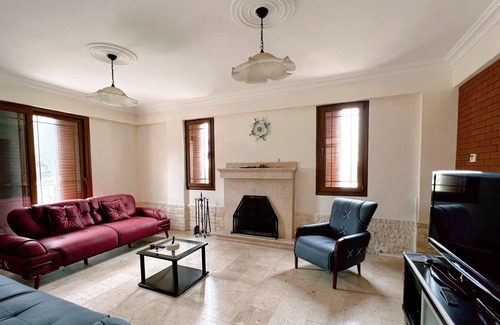 Yenisehir Apartment | Separate Villa with Pool and Garden in Bellapais