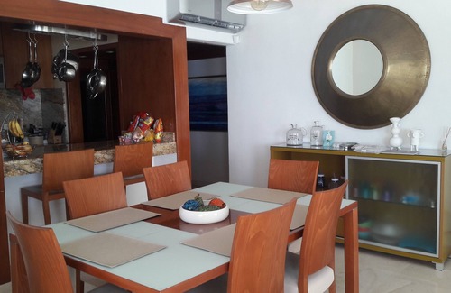 Punta Cancun Condo | SEPT NOV SALE Amazing Beach Front Apartment, 3 BDRMS, 3 Baths, Sleeps 8,