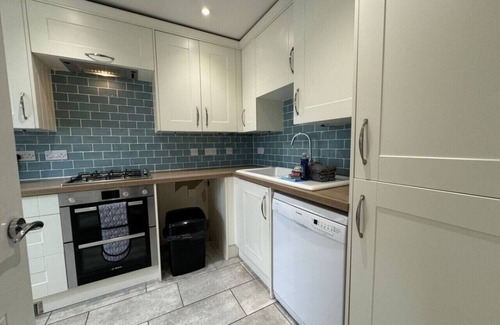Swindon House | September Disc Long Stay - Contractors
