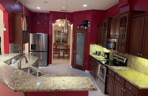 Deltona Lakes Villa | September SpecialRate,10Beds,4 Bedrooms,2story 5000 sqft,extra airbed available