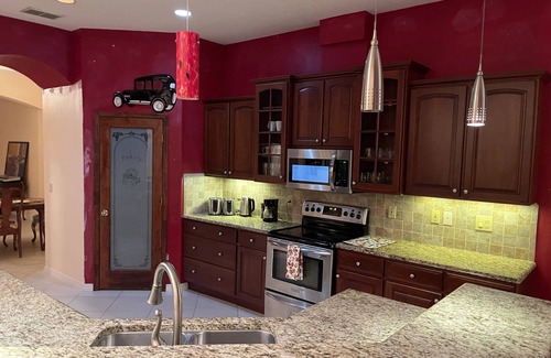Deltona Lakes Villa | September SpecialRate,10Beds,4 Bedrooms,2story 5000 sqft,extra airbed available