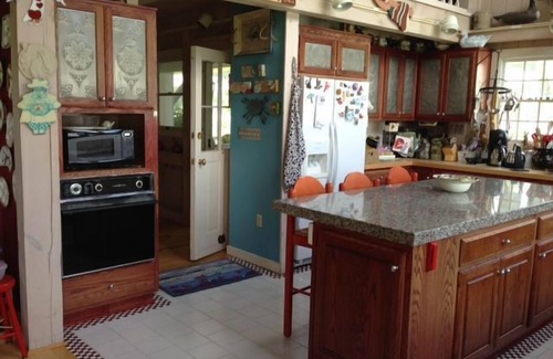 Royal Oak House | September Splender! Waterfront ,Pool, Dock, Hot Tub.A Luxury VIP Vacation Rental