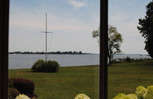 Royal Oak House | September Splender! Waterfront ,Pool, Dock, Hot Tub.A Luxury VIP Vacation Rental