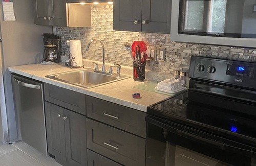 Boyne Falls Condo | September Super Savings -Boyne Mtn Villa- 3bedrm+AC, near Charlevoix & Petoskey